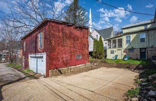 Galena Casa | 30+ Day 3BR Home One Blk off Historic Main St. Galena w/Pking and W/D