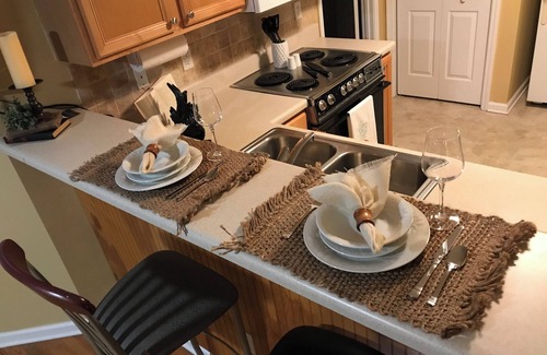 Cumming Apartamento | 30 day+ Long term, Comfortable, Exclusive, Balcony Guest Suite, quiet.