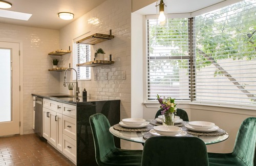 Oso Grande Casa | 30-DAY MIN STAY 3Bed/3Bath in Quiet Neighborhood