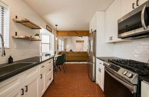 Oso Grande Casa | 30-DAY MIN STAY 3Bed/3Bath in Quiet Neighborhood