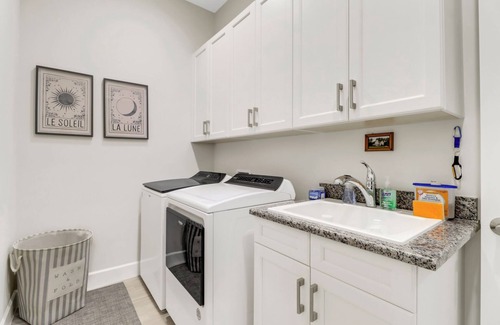 East Naples Casa | 30-day minimum lease | Isles of Collier | 2 bedrooms | den | 2 bathrooms