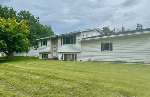 Prior Lake Casa | 30 Day Prior Lake Vacation Special! Fully furnished 2 Bedroom Twin Home!