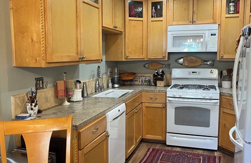 Soquel Condominio | 30 Day Stay Capitola Steps to Newbrighton Beach- 2 Bed/1.5 Bath
