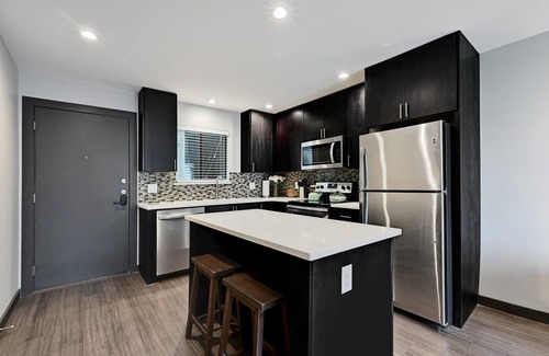 Hancock Apartamento | 30 days + North UT Campus Unit 6 -1 Mil to Moody Center Walk, Memorial Stadium