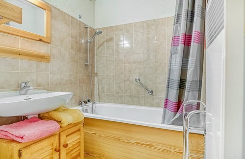 Embrun Apartamento | 30 m² Apartamento ∙ 1 habitación ∙ 6 huéspedes