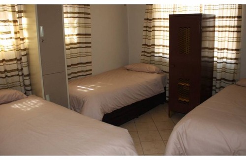 Lephalale Complejo | 30 m² Habitación privada ∙ 1 habitación ∙ 3 huéspedes