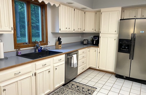 Edwardsburg Casa | 30 min from Notre Dame + Hottub, 10 acre estate and game room
