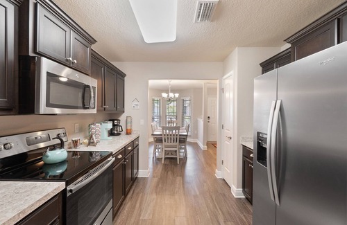 Milton Casa | 30 Minutes to Beaches and Entertainment