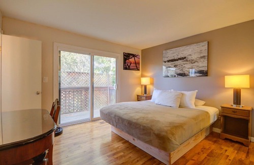 Del Rey Oaks Casa | 30 nights or more in Del Rey Oaks CA