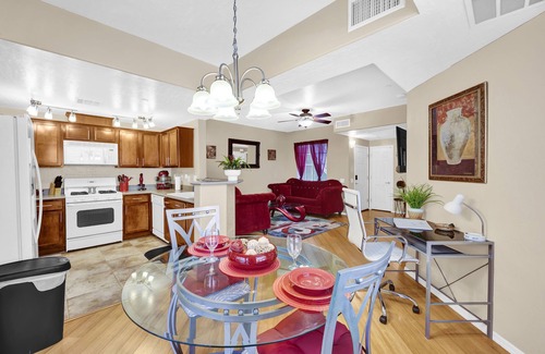 Skypointe Condominio | Very large spacious 1bed condo with attached1 car garage