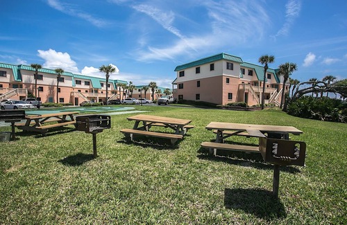 Butler Beach Apartamento | 30 Off Monthly Free Tickets on Short Stays