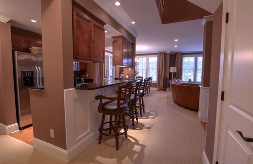 Lake Oconee Condominio | Reynolds, Lake Club, Fronts Golf, a 15 minutos a pie de The Ritz, todos los KING BEDS