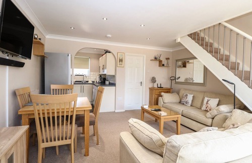 Corton Cabaña | 30 The Waterside Holiday Park