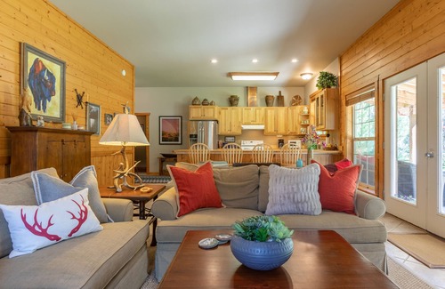 Irwin Casa | 300 Feet River Frontage on South Fork of the Snake River, 1 hour to Jackson Hole