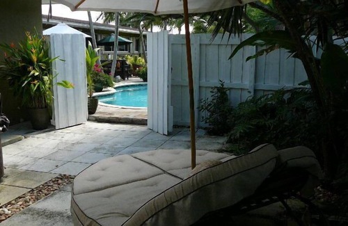 Wilton Manors Cabaña | Más de 150 clasificaciones de estrellas: exclusivo, privado Wilton Manors / Ft. Lauderdale Cottage