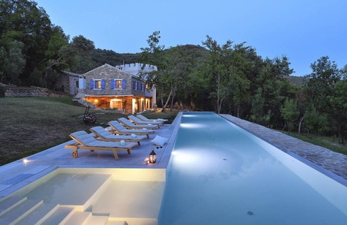 Groznjan Casa | 300 m² Casa ∙ 3 habitaciones ∙ 8 personas