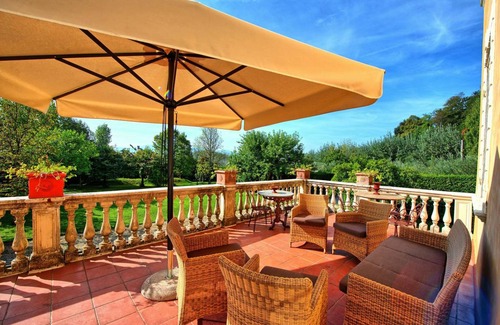 Capannori Villa | 300 m² Villa ∙ 5 habitaciones ∙ 10 huéspedes