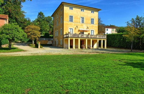Capannori Villa | 300 m² Villa ∙ 5 habitaciones ∙ 10 huéspedes
