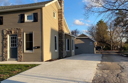 Lexington Apartamento | 300 Sq Ft Studio Apt - Downtown Lexington, close to Mid-Ohio Sports Car Course