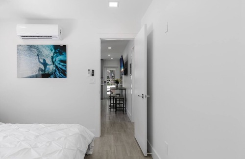 Lauderdale-by-the-Sea Complejo | 300 STEPS TO WHITE SAND BEACH / HEATED POOL / HOT TUB/MONTHLY SPCLS - H1