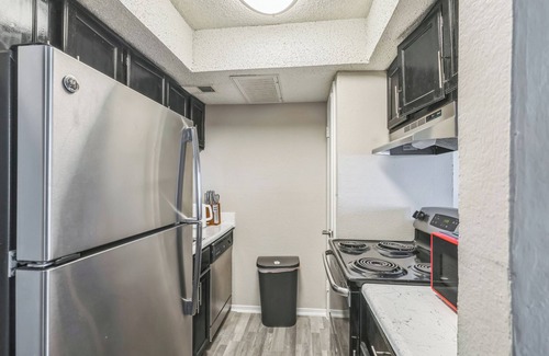 Bedford Apartamento | 3001 Crystal Springs 614 I Spacious 1 Bed 1 Bath