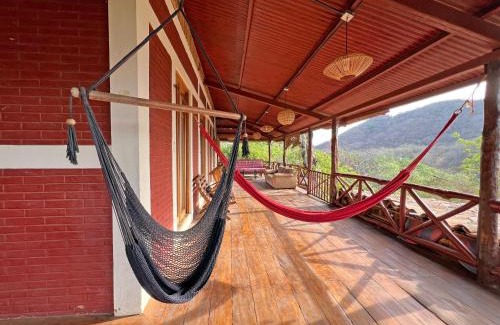San Juan del Sur Apartamento | 300m to beach/center: 2 bedr-2 bath & great views!