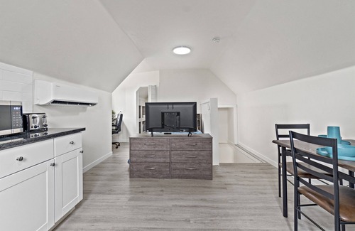 Nampa Apartamento | 300Mbps°Smart TV°Full Kitchen°Self Check-In°W/D