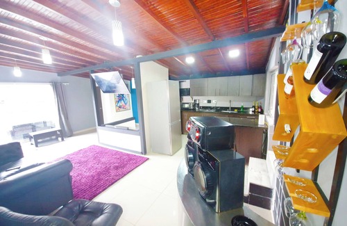 Lalinde Apartamento | #301A suite ICON @ Lleras Park 301