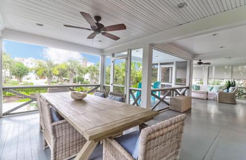 Isle of Palms Casa | 302 Charleston by AvantStay Stunning Private Pool