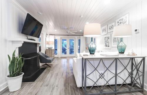 Isle of Palms Casa | 302 Charleston by AvantStay Stunning Private Pool