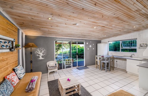 Port Elizabeth Casa | 302 On Old Seaview Road - Stargazer Cottage