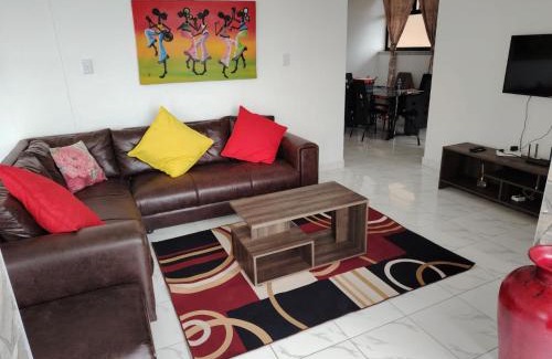 Amanzimtoti Apartamento | 304 Amazibu- Luxury On the Beach
