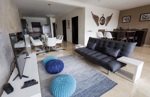 Área de la calle 12 Apartamento | 304 CORAL EL FARO Hermoso Penthouse 3REC frente al mar