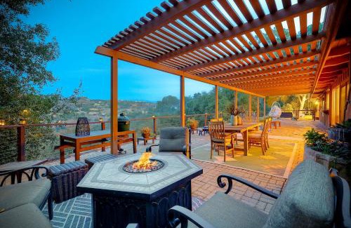 Fallbrook Casa | 3046 Skycrest Drive