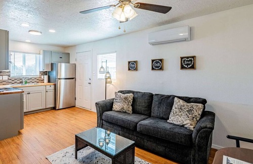 University Heights Apartamento | 305 Princeton Suite 7 Overlooking NobHill