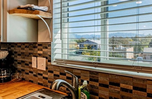 University Heights Apartamento | 305 Princeton Suite 7 Overlooking NobHill