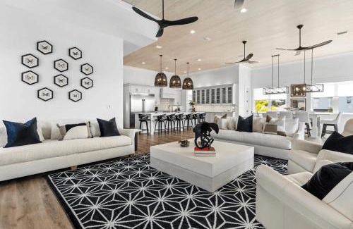 Gulfview Heights Casa | 30A Born 2 Beach by AvantStay Luxury Gulf Views w Private Pool