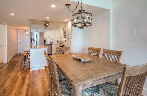 Seagrove Beach Condominio | Condominio frente al mar totalmente renovado ... ¡Servicio de bicicletas y playa incluido!