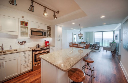 Seagrove Beach Condominio | Condominio frente al mar totalmente renovado ... ¡Servicio de bicicletas y playa incluido!