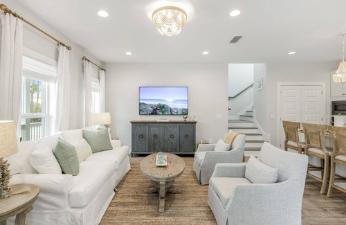 San Juan Casa | 30A Sanctuary: Golf Cart, Steps to Beach, Bikes & Pets Welcome