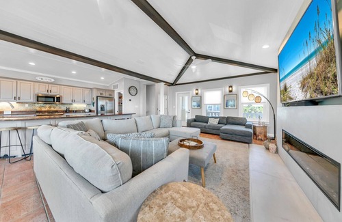 Santa Rosa Beach Casa | 🐬30A-Steps to Beach-Gulf Views-4 Bikes-Dolphin Overlook🐬