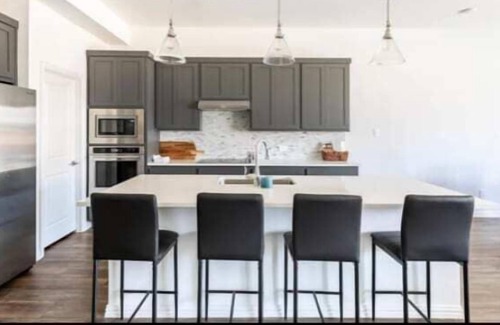 Haslet Casa | 30min from DFW ~ New 3BR Home w/ Fireplace