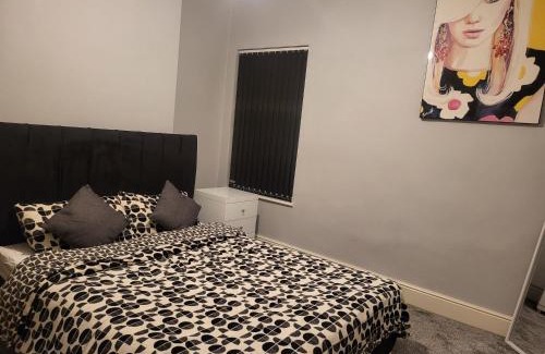 Burslem Apartamento | 30mins from Alton Towers - Panama Apartments Lodge