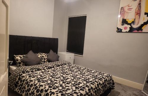 Burslem Apartamento | 30mins from Alton Towers - Panama Apartments Lodge