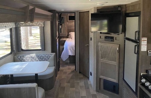 Berwick Casa | 31' Coleman RV at River Oaks RV Park