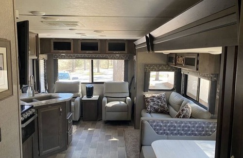 Berwick Casa | 31' Coleman RV at River Oaks RV Park