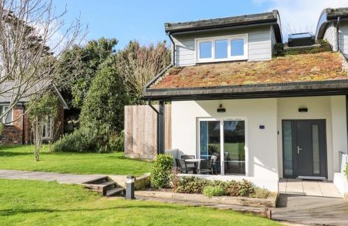 Porth Casa | 31 Garden Villas