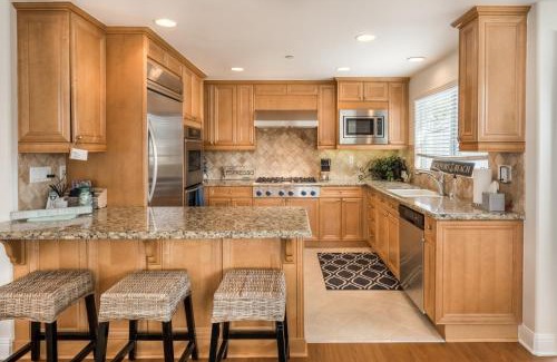 Corona del Mar Casa | 310 and a half Iris Ave