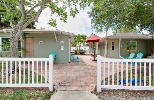 Historic Old Northeast Casa | 310 Unit B3- Studio Coffee Pot By Coastal Cottages