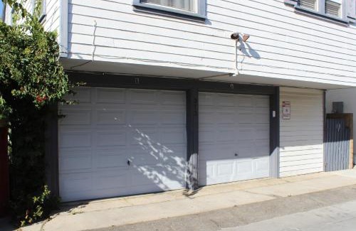 Balboa Peninsula Casa | 313 E Bay Ave A